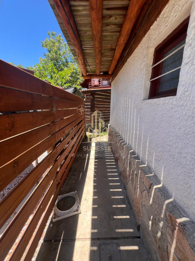 Casa ID.15 - Hermosa Cabaña a la Venta en Piriápolis