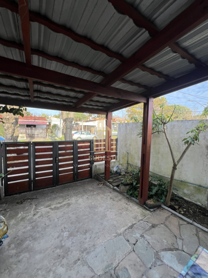 Apartamento ID.139 - Venta de Casa y 2 apartamentos en el centro de Piriápolis 