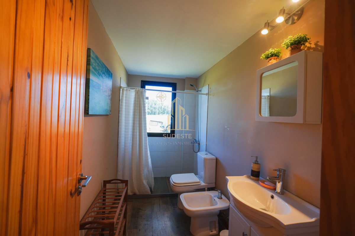 Casa ID.24 - Venta Casa 2 dormitorios Laguna de los Cisnes, Punta Ballena