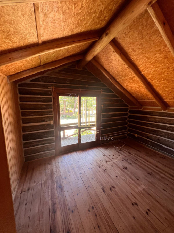 Casa ID.15 - Hermosa Cabaña a la Venta en Piriápolis