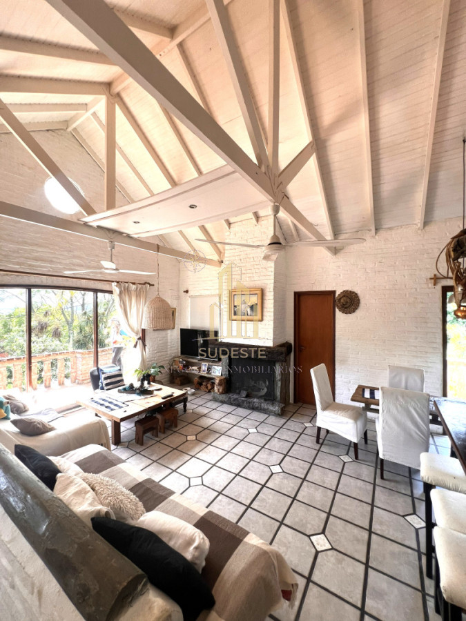 Casa ID.2 - Casa en venta con hermosas vistas de Piriápolis 