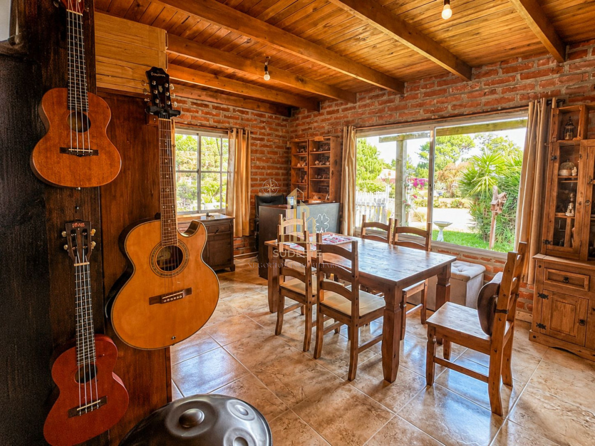 Apartamento ID.99 - Hermosa Casa en venta financiada con entrega inicial en Piriápolis.  