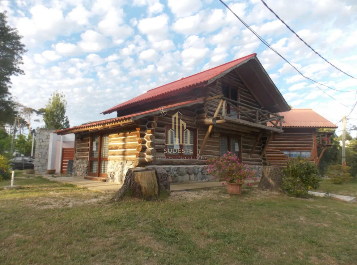 Casa ID.15 - Hermosa Cabaña a la Venta en Piriápolis