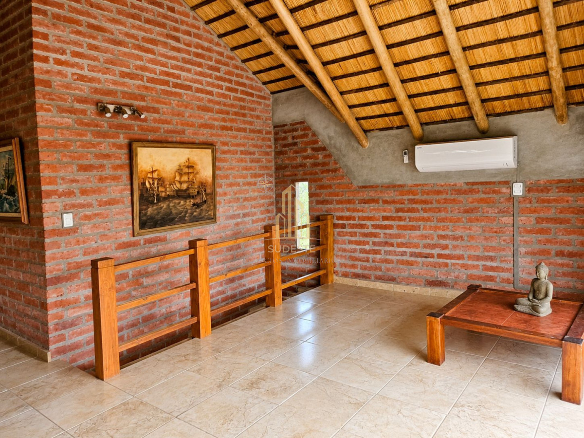 Apartamento ID.99 - Hermosa Casa en venta financiada con entrega inicial en Piriápolis.  