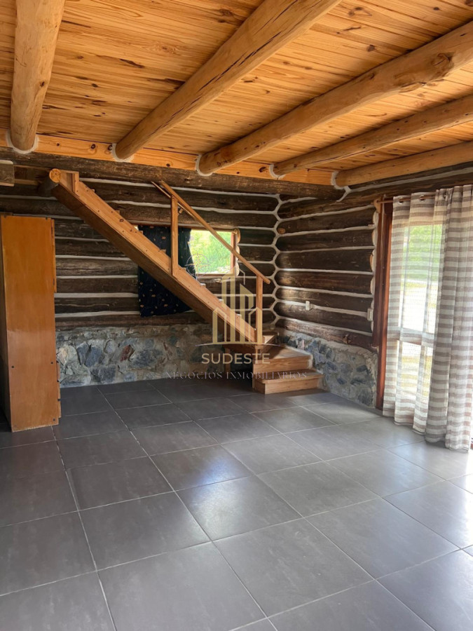 Casa ID.15 - Hermosa Cabaña a la Venta en Piriápolis