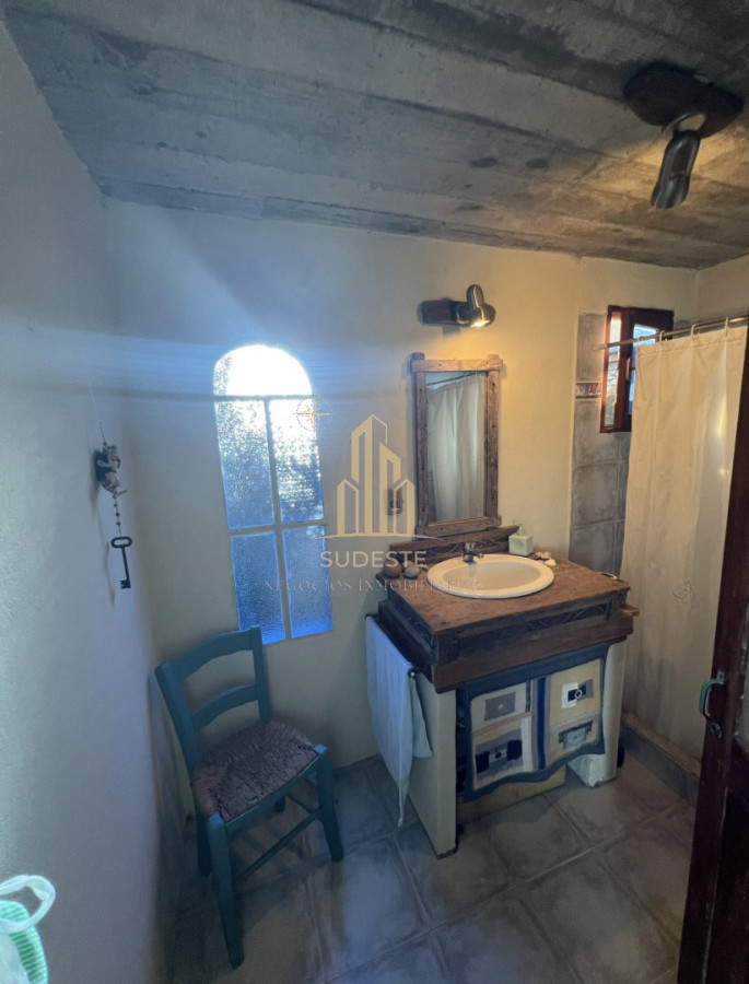 Casa ID.104 - Venta de 2 casas en un padrón esquinero rodeadas de naturaleza. Ideal rentas