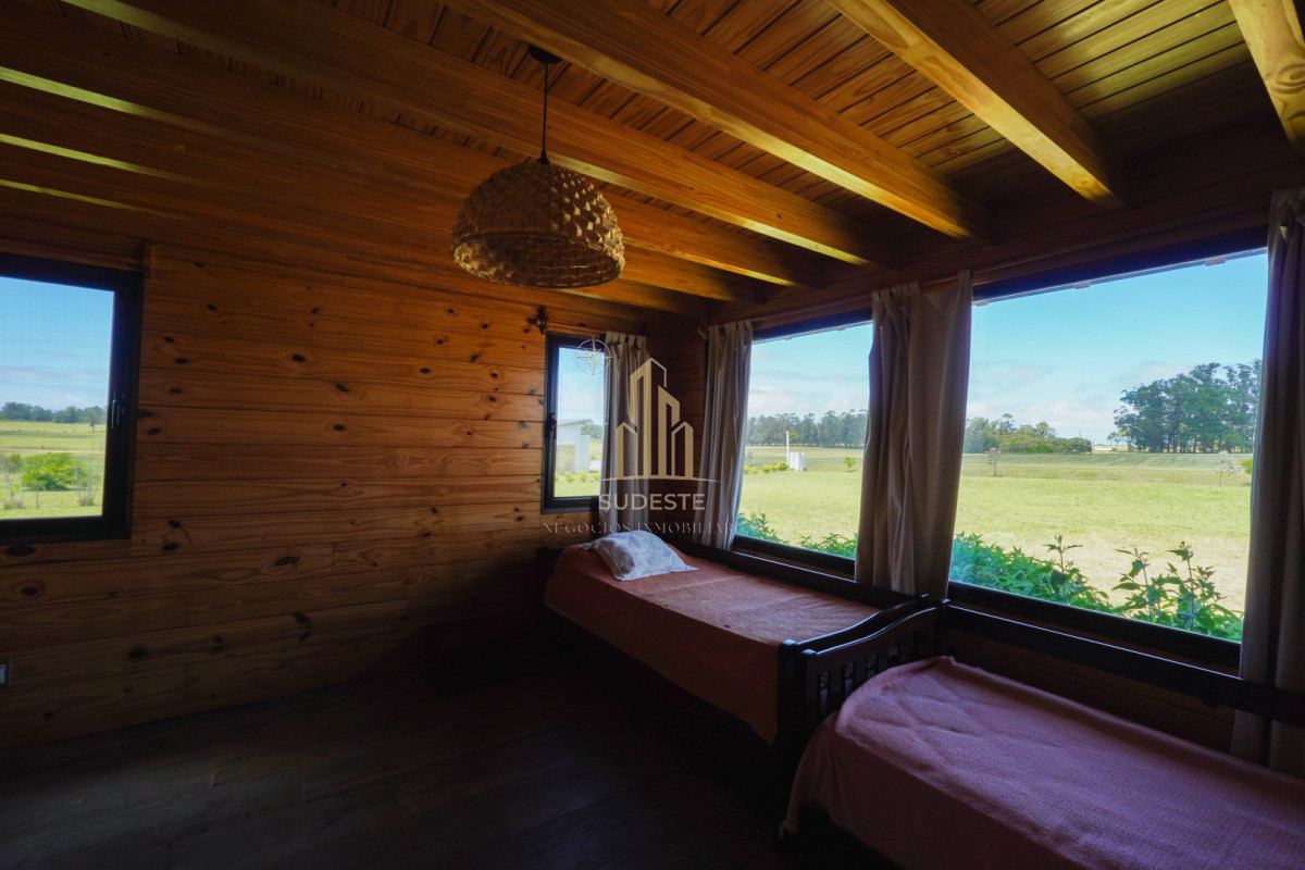 Casa ID.24 - Venta Casa 2 dormitorios Laguna de los Cisnes, Punta Ballena