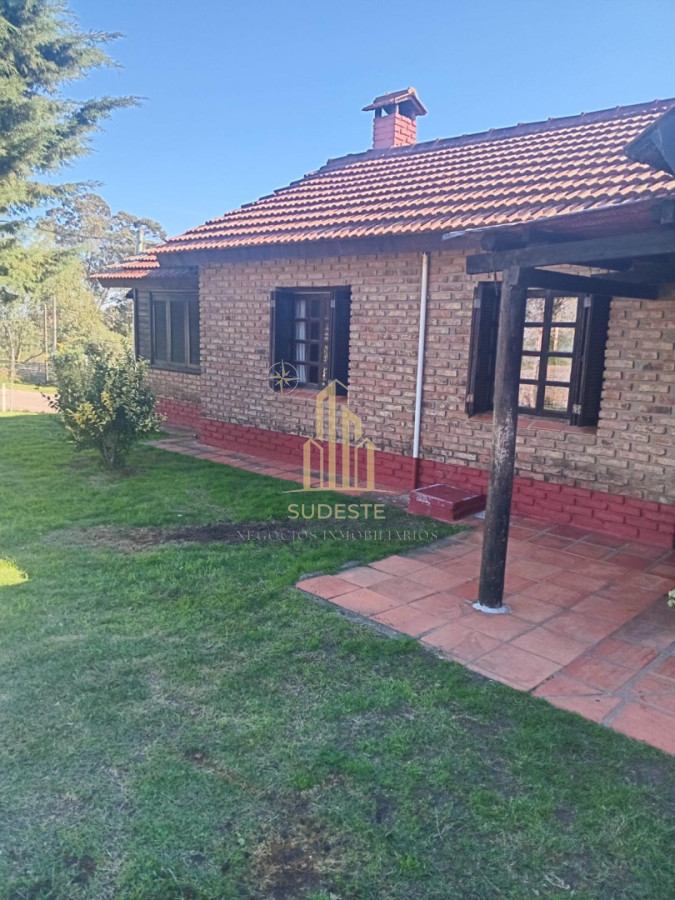 Casa ID.89 - 5 Casas en 1400m2 con rentas a 5 minutos del centro de Piriápolis 