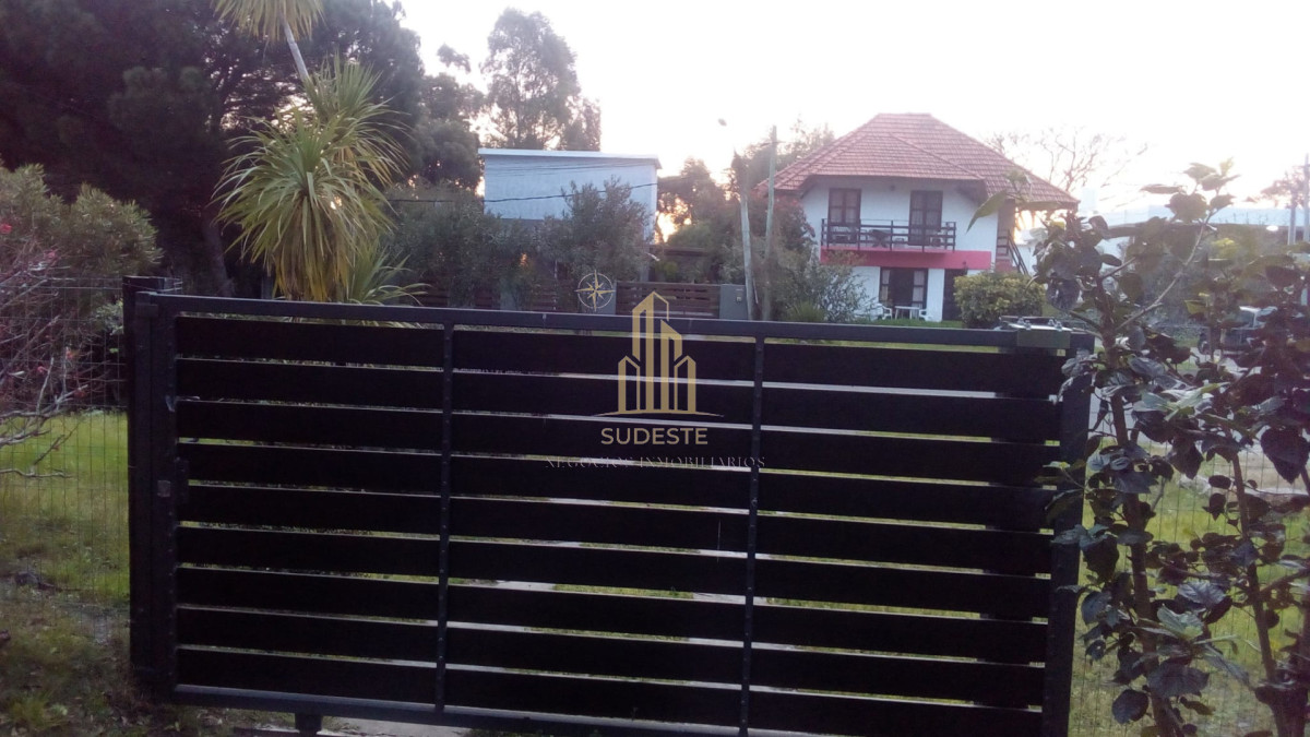 Casa ID.84 - Casa en venta en Barrio Country - Piriápolis 🌿