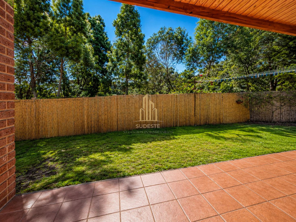 Apartamento ID.99 - Hermosa Casa en venta financiada con entrega inicial en Piriápolis.  