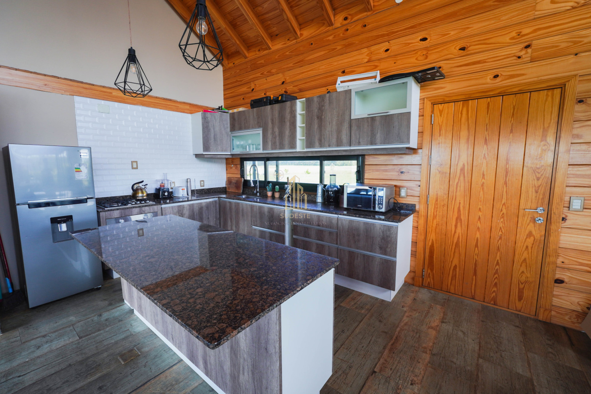 Casa ID.24 - Venta Casa 2 dormitorios Laguna de los Cisnes, Punta Ballena