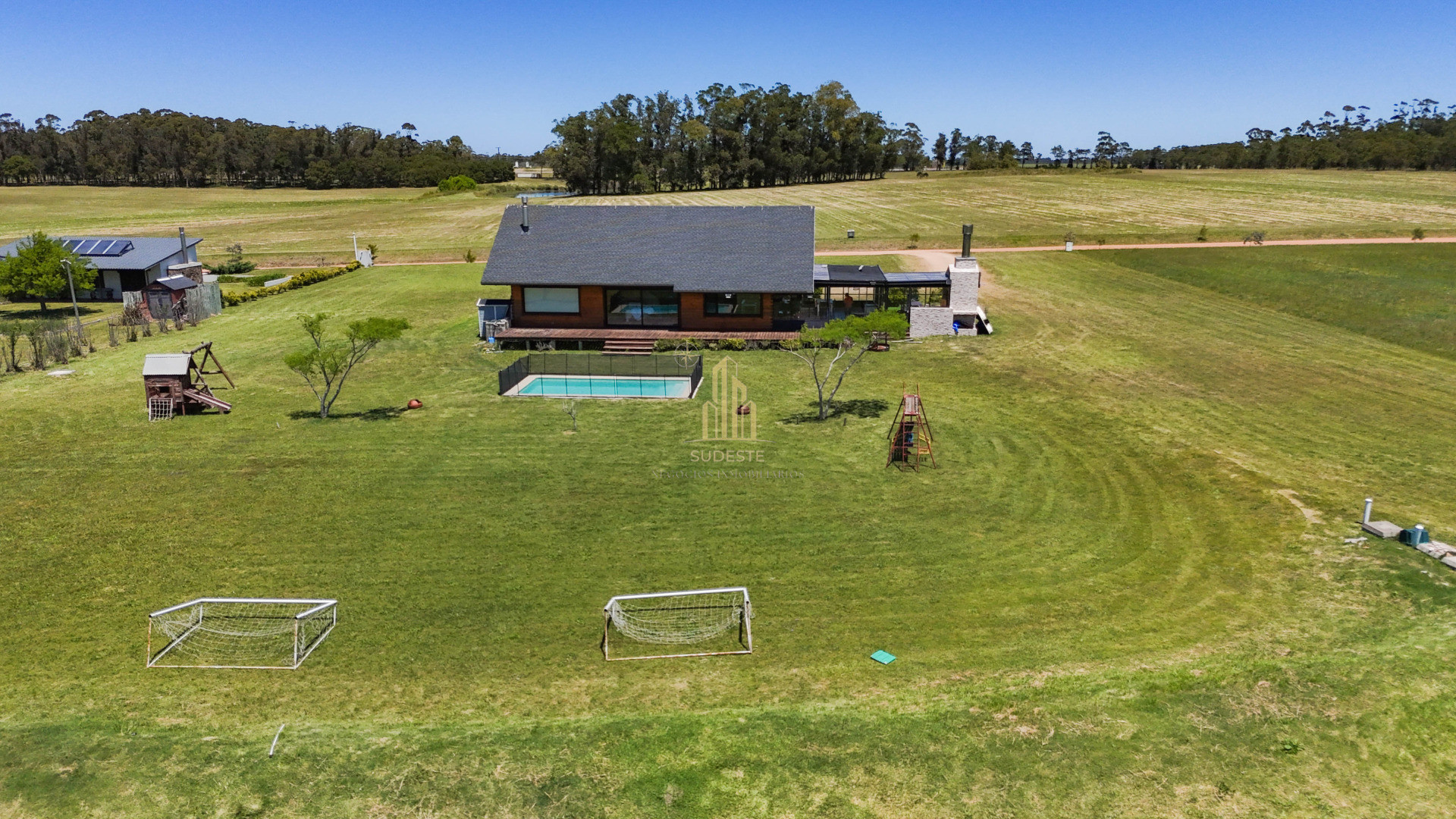 Casa ID.24 - Venta Casa 2 dormitorios Laguna de los Cisnes, Punta Ballena