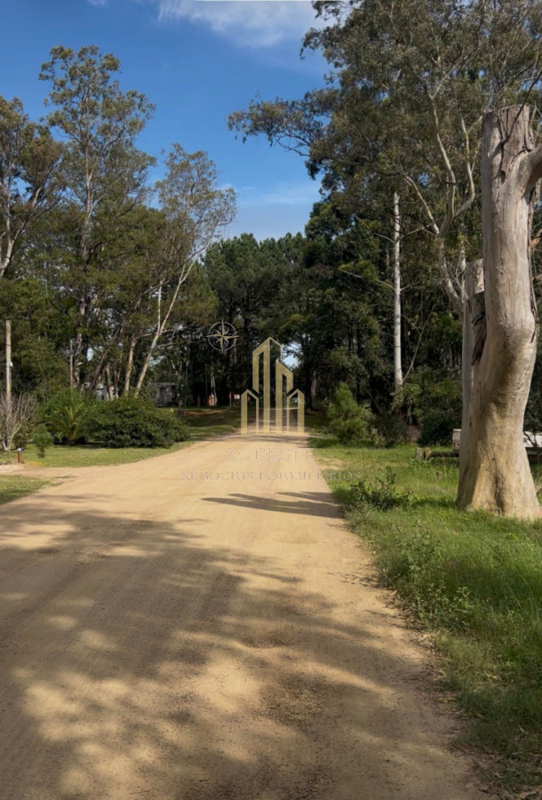 Apartamento ID.93 - Venta de terreno con mejoras Jaureguiberry Sur a 5 cuadras de la playa 