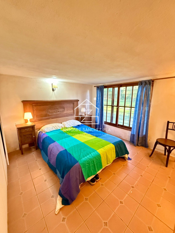 Casa ID.4326 - Casa en alquiler - Parada 26 Playa Mansa - Gran terreno esquinero - 400 m del mar