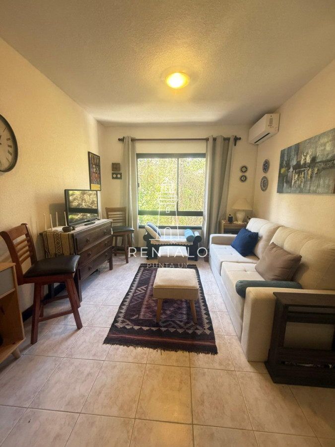 Apartamento ID.991 - Apartamento en venta de 1 dormitorio en Punta del este a pasos de Punta Shopping