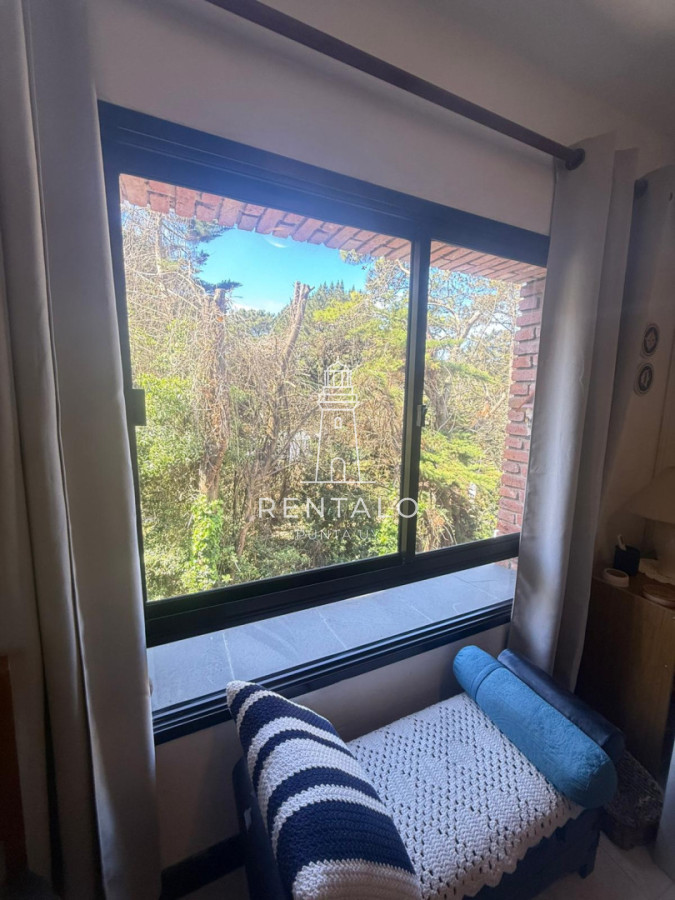 Apartamento ID.991 - Apartamento en venta de 1 dormitorio en Punta del este a pasos de Punta Shopping