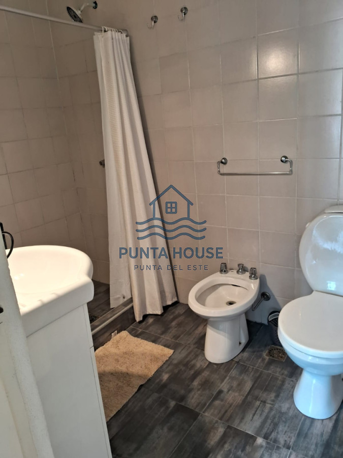 Apartamento ID.59 - Amplio apartamento de tres dormitorios