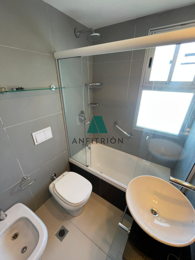 Apartamento ID.100 - Amplio y renovado apartamento en Roosevelt