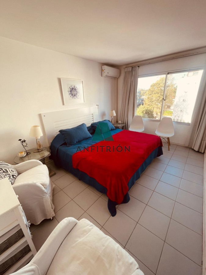 Apartamento ID.64 - Oportunidad - 2 dormitorios frente al mar en Parada 37 de la Mansa