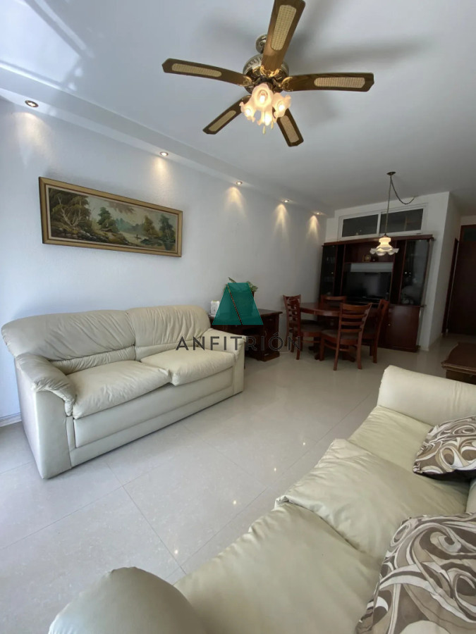 Apartamento ID.206 - OPORTUNIDAD - 2 dormitorios frente al mar -