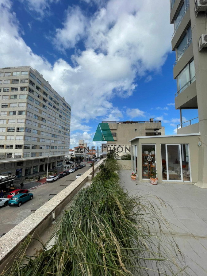 Apartamento ID.218 - VENTA - Destacado Apto en Península - 