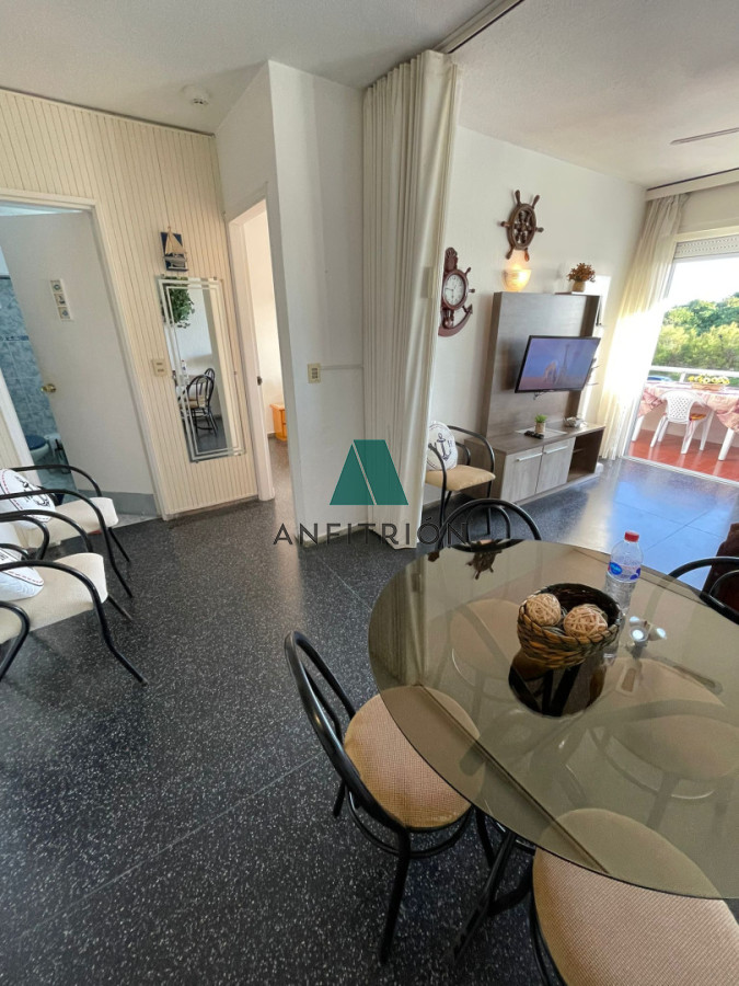 Apartamento ID.108 - Venta - Amplio apartamento frente al mar en Isla de Gorriti