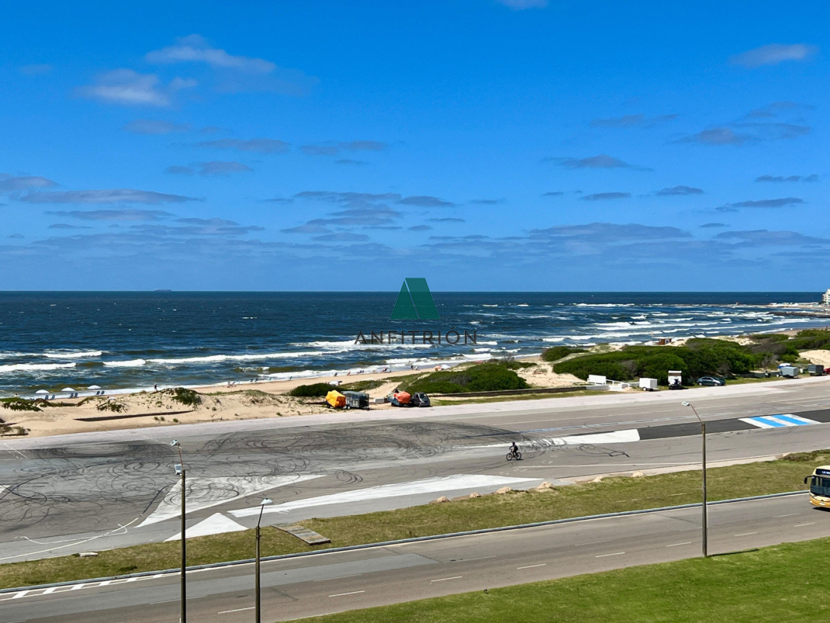 Apartamento ID.43 - Moderno Apartamento en primera linea de la Brava