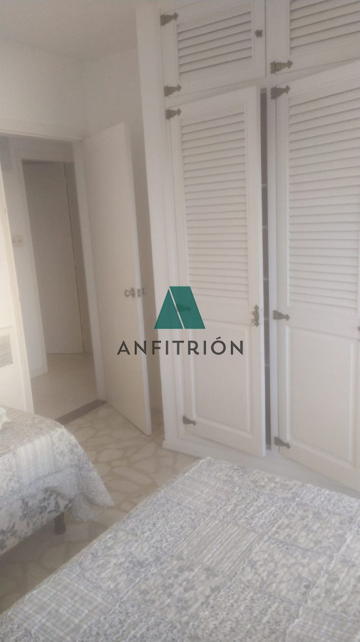 Apartamento ID.367 - 🌅✨ Frente al mar en Playa Mansa ✨🌅