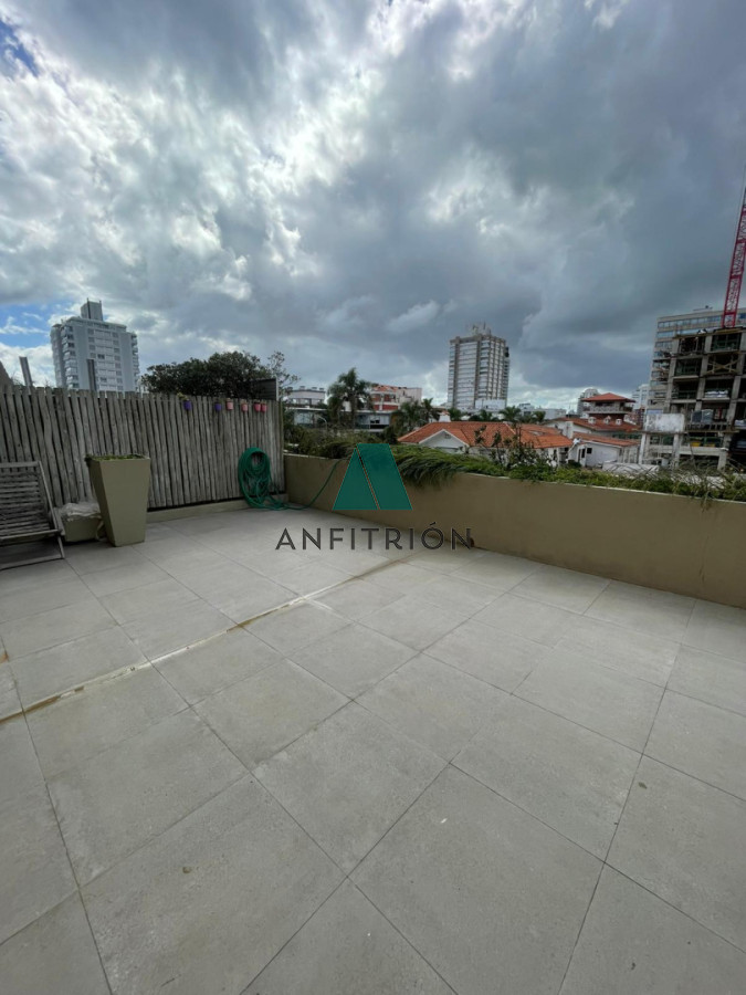 Apartamento ID.218 - VENTA - Destacado Apto en Península - 