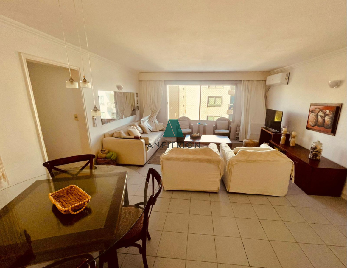 Apartamento ID.64 - Oportunidad - 2 dormitorios frente al mar en Parada 37 de la Mansa