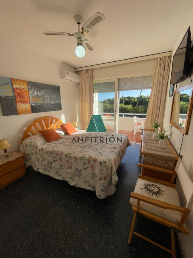 Apartamento ID.108 - Venta - Amplio apartamento frente al mar en Isla de Gorriti