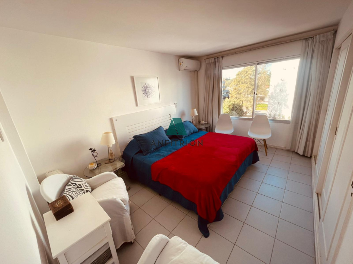 Apartamento ID.64 - Oportunidad - 2 dormitorios frente al mar en Parada 37 de la Mansa