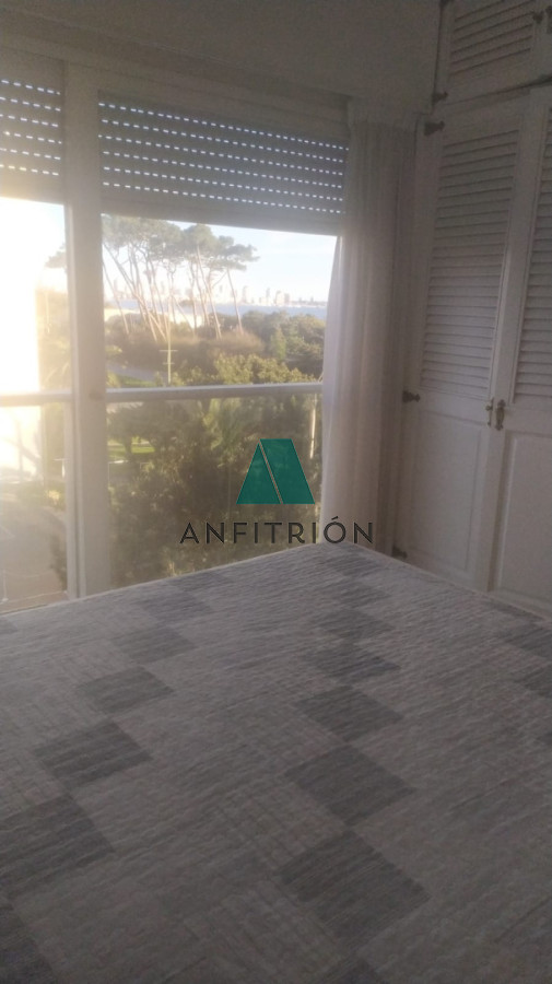 Apartamento ID.367 - 🌅✨ Frente al mar en Playa Mansa ✨🌅