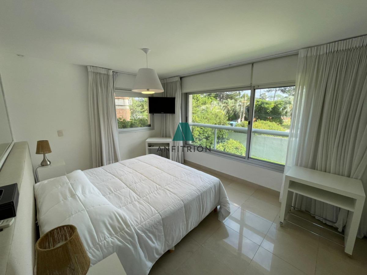 Apartamento ID.193 - En Venta - Exclusivo apartamento en primera línea de Playa Brava, 