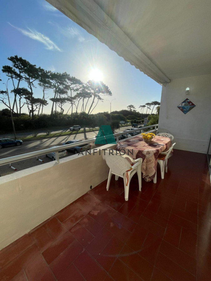 Apartamento ID.108 - Venta - Amplio apartamento frente al mar en Isla de Gorriti