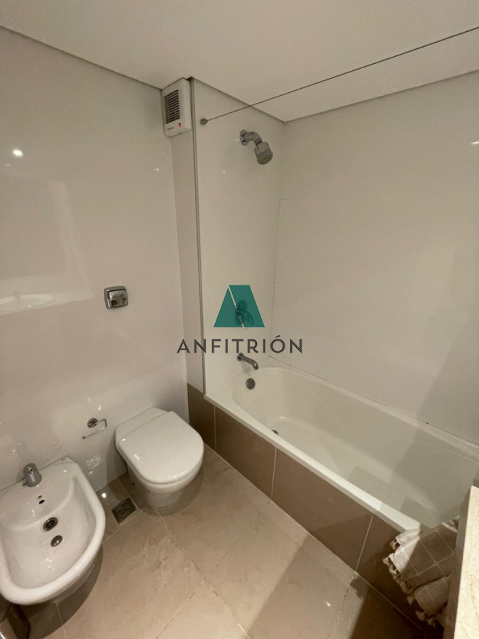 Apartamento ID.193 - En Venta - Exclusivo apartamento en primera línea de Playa Brava, 