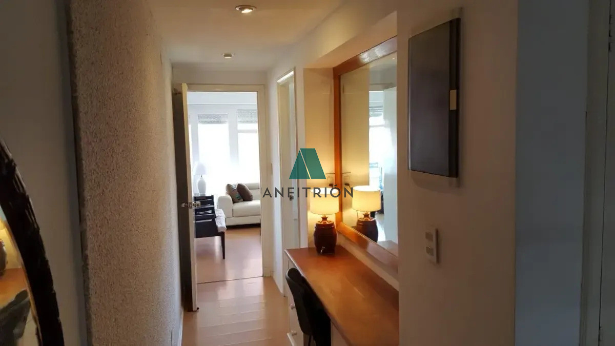 Apartamento ID.404 - 🌊✨ Oportunidad en primera línea de Playa Mansa ✨🌊