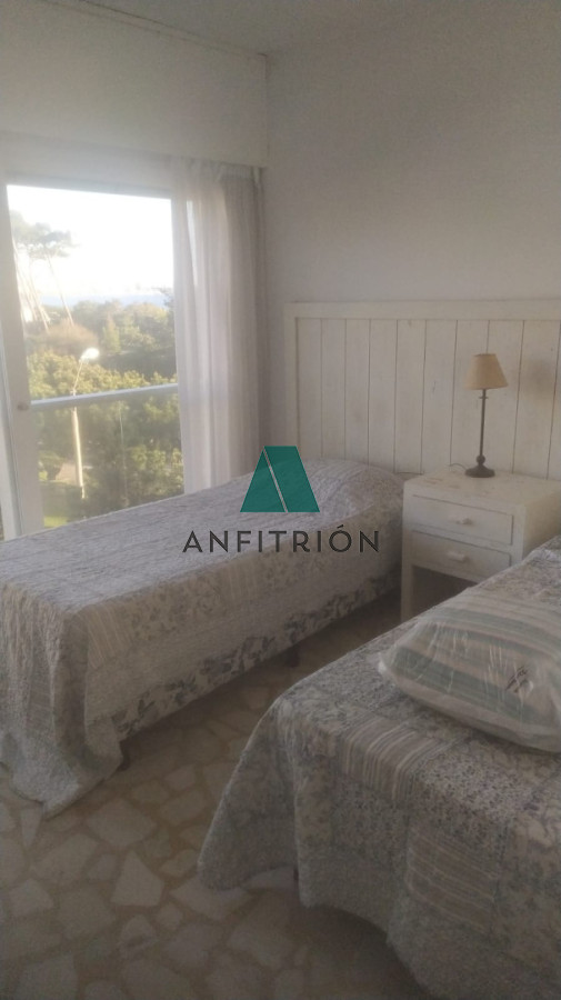 Apartamento ID.367 - 🌅✨ Frente al mar en Playa Mansa ✨🌅