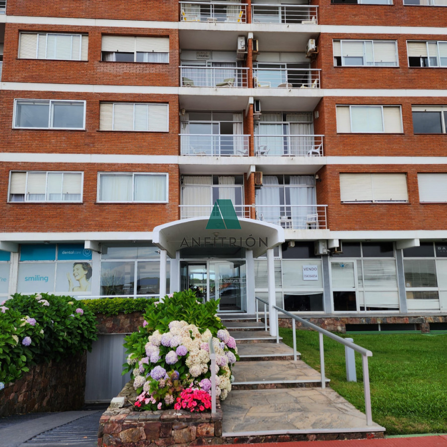 Apartamento ID.54 - Venta - 1 dormitorio, primera línea de la Brava