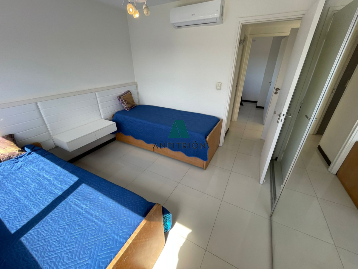 Apartamento ID.100 - Amplio y renovado apartamento en Roosevelt