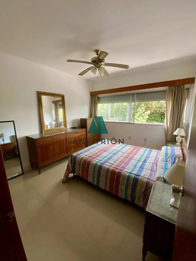 Apartamento ID.206 - OPORTUNIDAD - 2 dormitorios frente al mar -