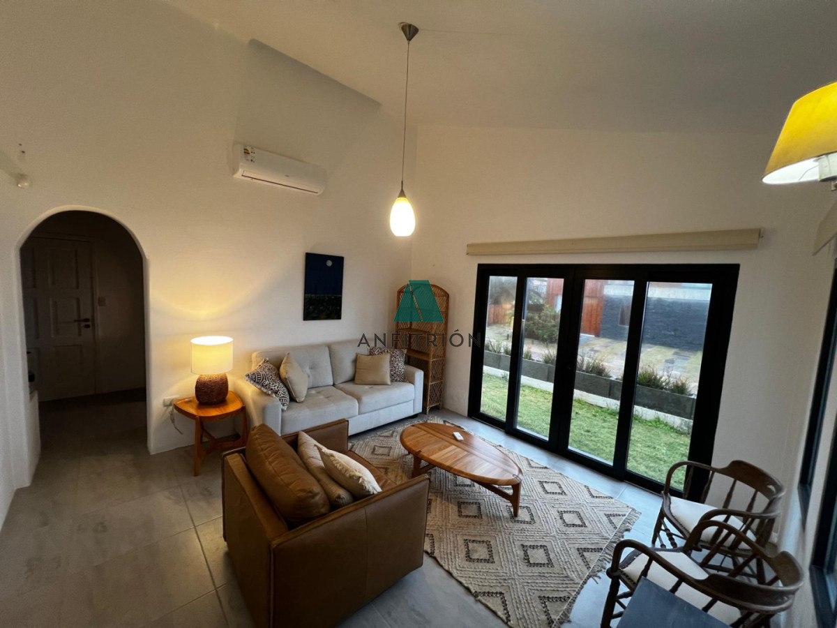 Casa ID.110 - Alquiler - Casa frente a la Posta del Cangrejo