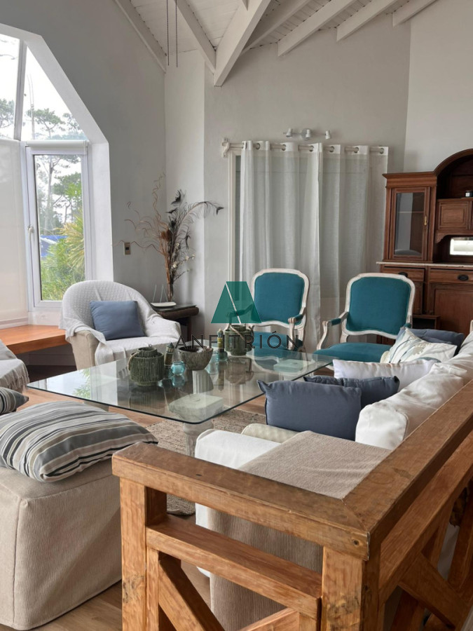 Casa ID.103 - Alquiler anual - Vive el Encanto del Mar en Piedras del Chileno