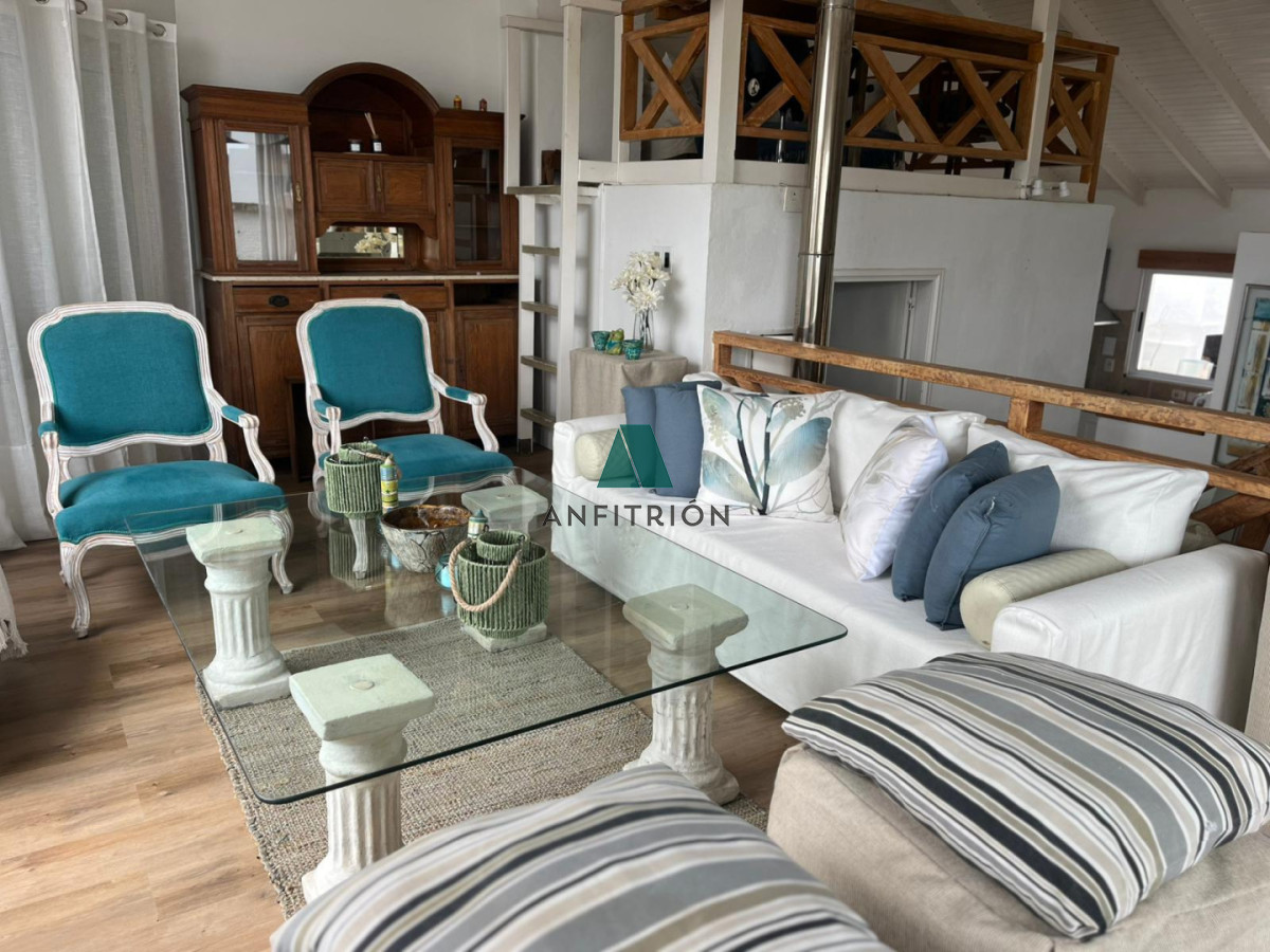 Casa ID.103 - Alquiler anual - Vive el Encanto del Mar en Piedras del Chileno