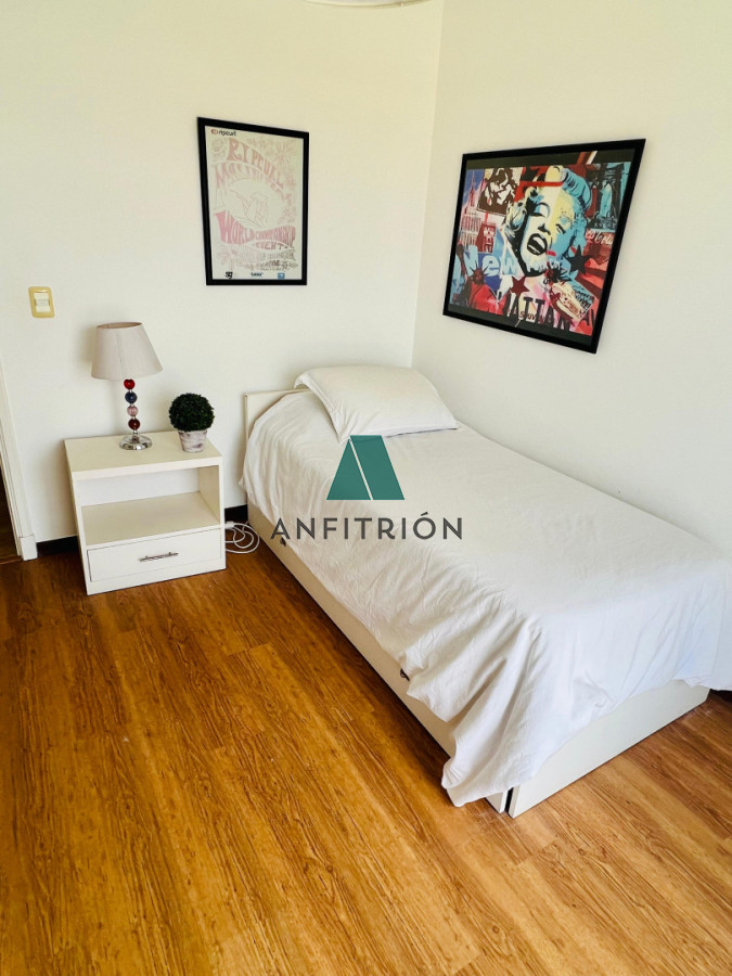 Casa ID.52 - Casona en Primera Línea de Montoya