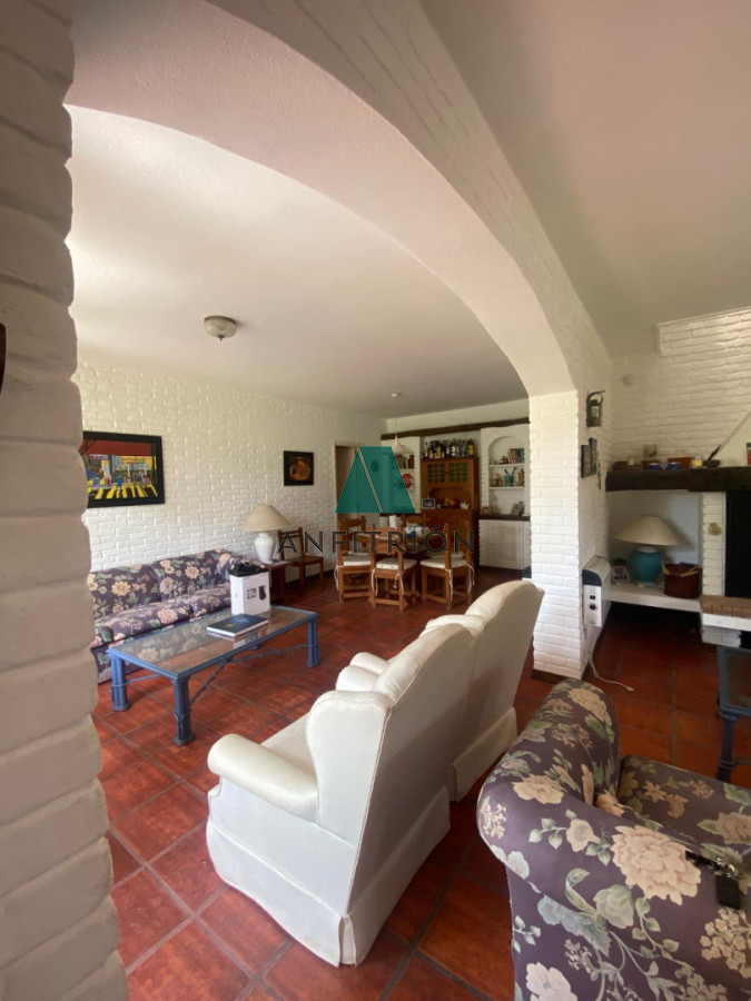 Casa ID.116 - Venta - Casa en oportunidad en Marly