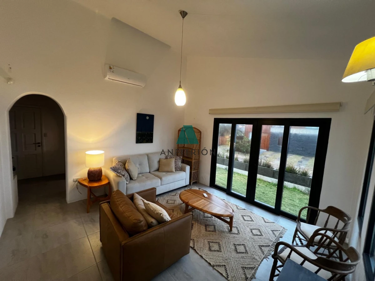 Casa ID.110 - Alquiler - Casa frente a la Posta del Cangrejo