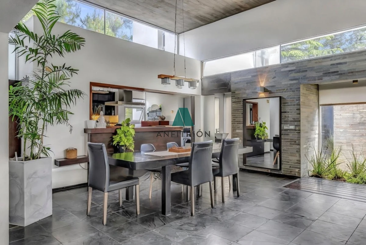 Casa ID.115 - Venta - Casa moderna de gran categoría en San Rafael