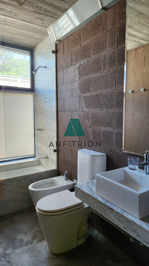 Casa ID.2 - Casa de Diseño en La Barra