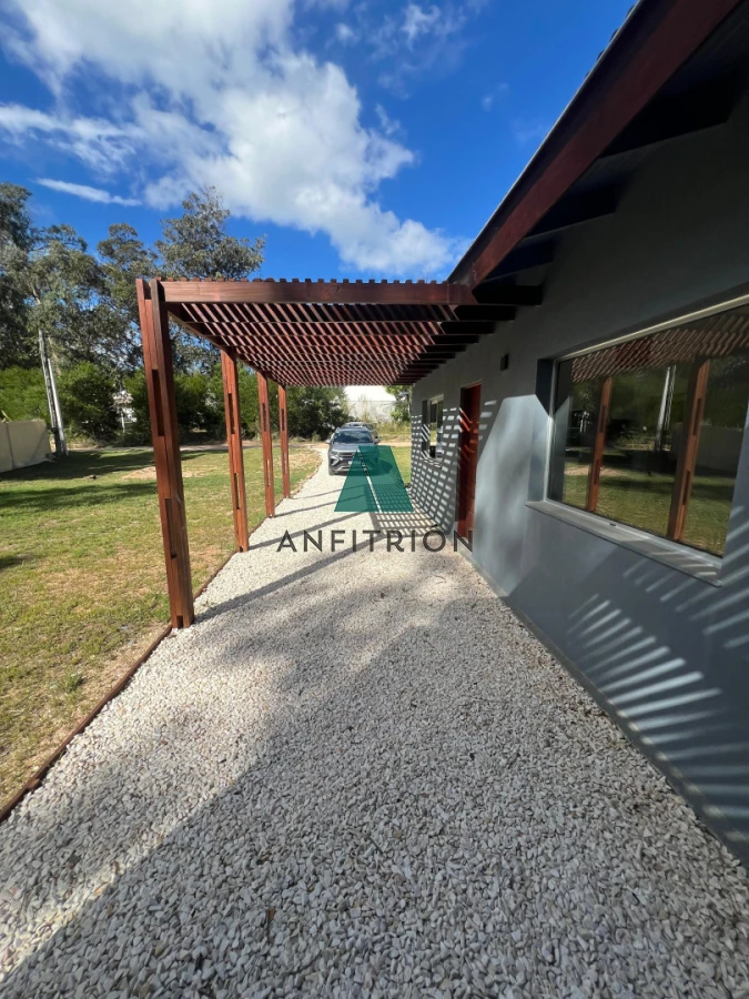 Casa ID.552 - Casa 3 Dormitorios en Miramar Acres